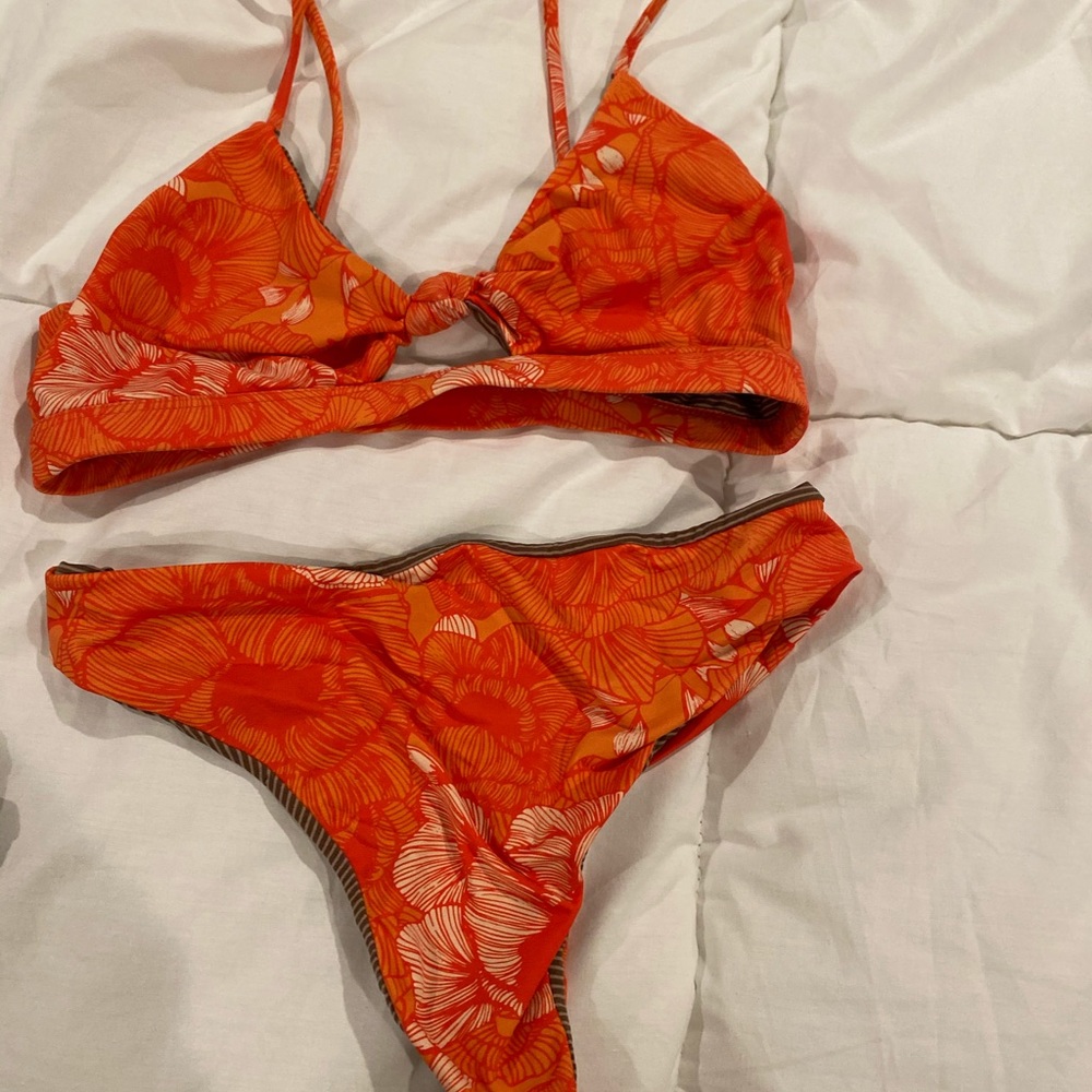 ❤️SOLD❤️Acacia Sedona Set